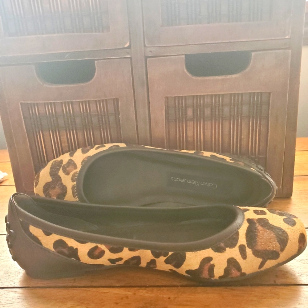 Calvin Klein Jeans animal print flats